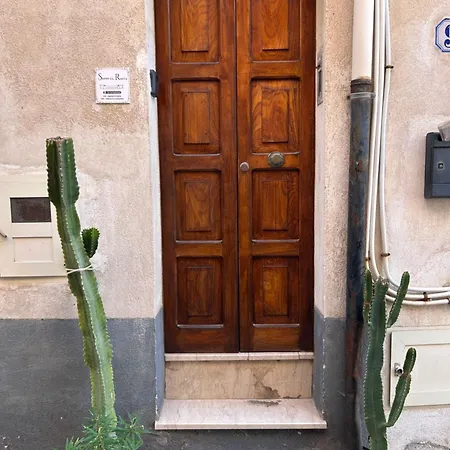 Lägenhet Sotto La Rocca - A 5 Minuti Dal Mare *